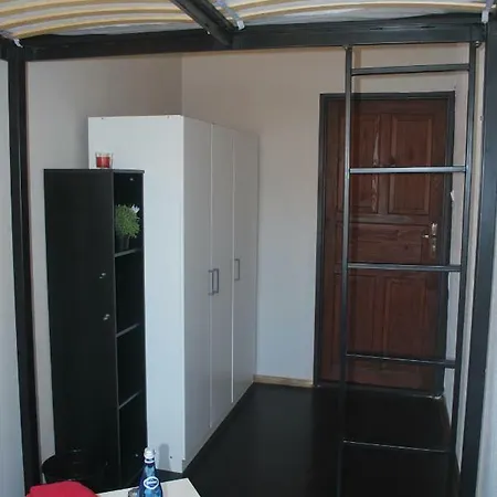 Pokoje W Cichym Mieszkaniu 50m Od Rynku Homestay *